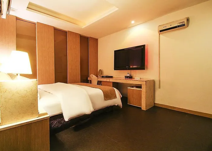 Dodo Tourist Hotel 3*