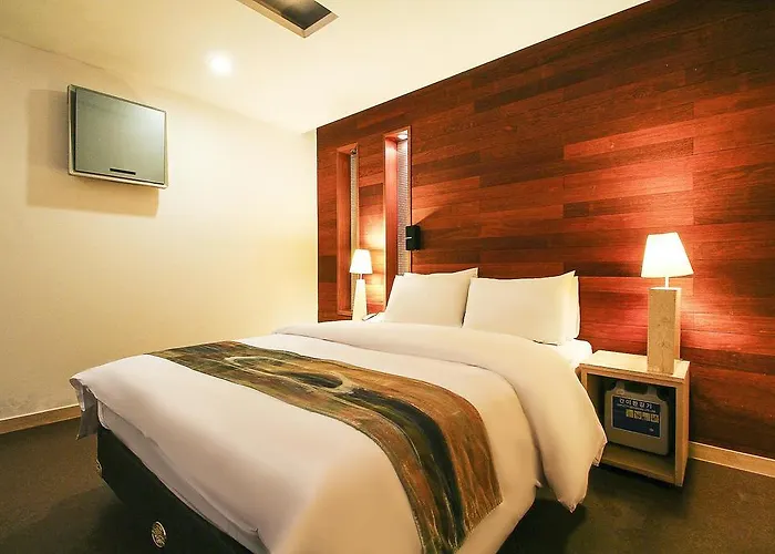 Dodo Tourist Hotel 3*