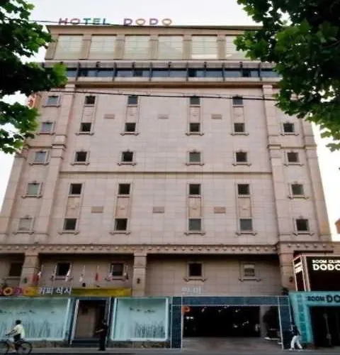 Dodo Tourist Hotel